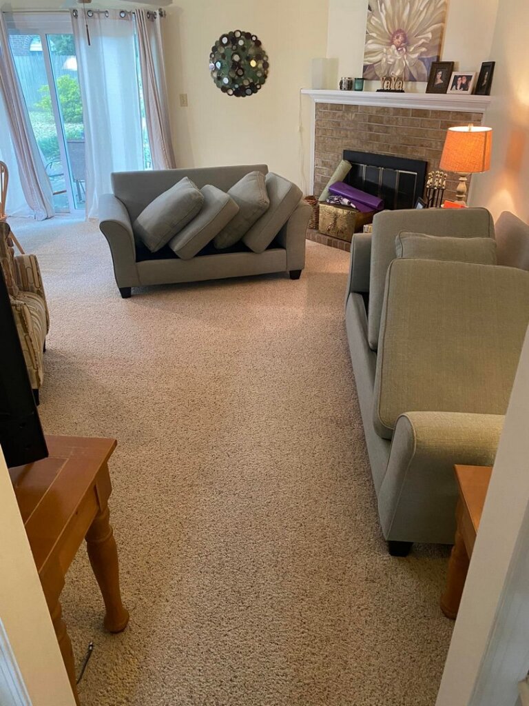 Refresh Your Floors with Expert Carpet Cleaning – Serving Virginia Beach, VA. Request a Free Estimate Now!